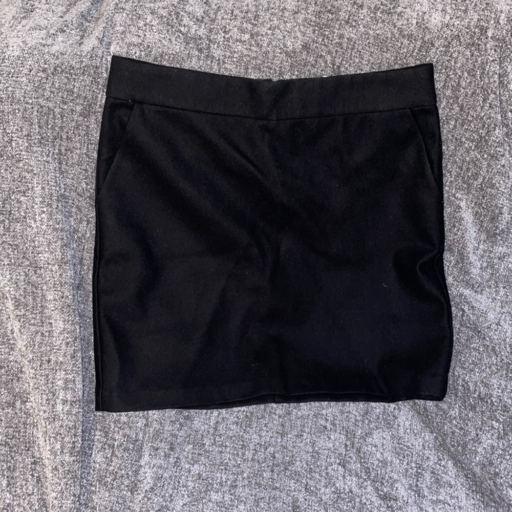 Black wool Nautica skirt in a size 10